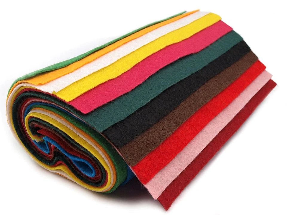 Image of felt sheet, 1 mm, 20x30cm, dark blue – available online at Charlotte's Fabrics