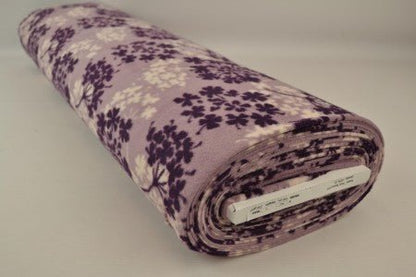 Bild mit Fleece-Stoff mit Baummuster – violett/beige – online bei Šarlotes audumi erhältlich