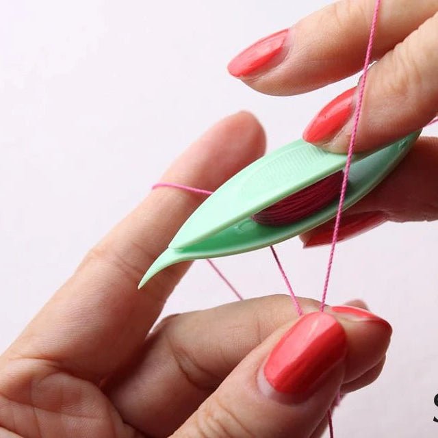 Navette de frivolité pour dentelle – 6,5 × 1,7 cm, 2 pièces – disponible en ligne chez Šarlotes audumi