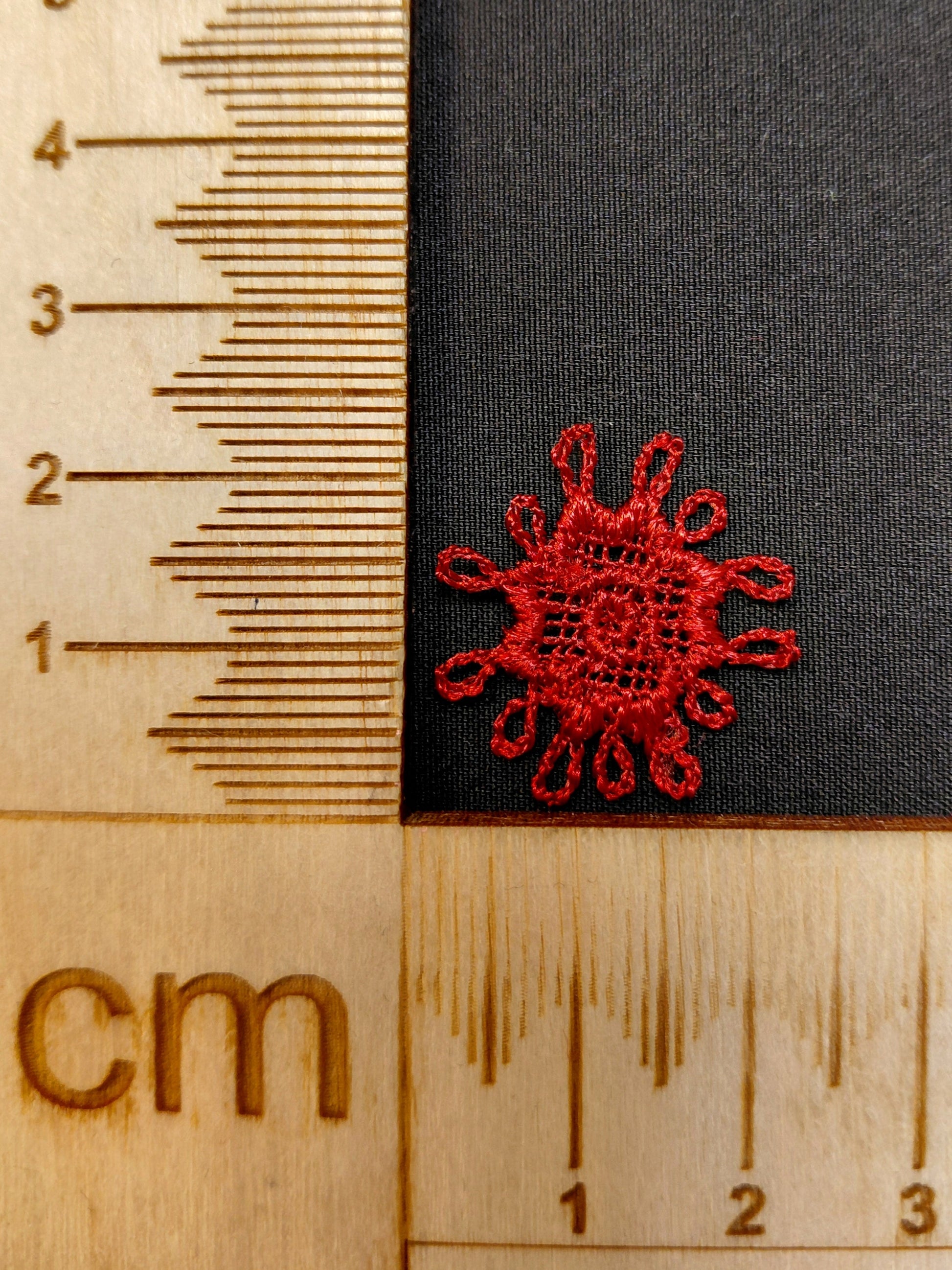 Attēls ar Ielāps/uzšuve 2,5 x 2,5 cm – pieejams Šarlotes audumi