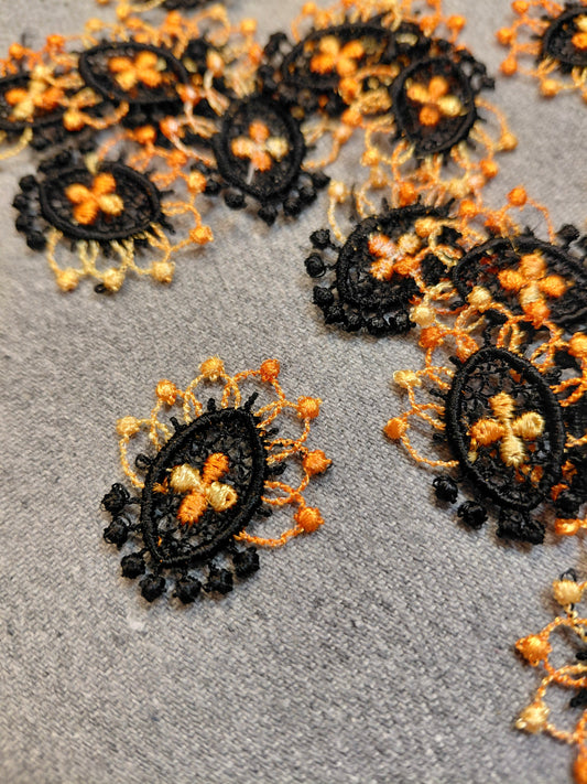 Attēls ar Ielāps/uzšuve 3 x 2,5 cm – pieejams Šarlotes audumi