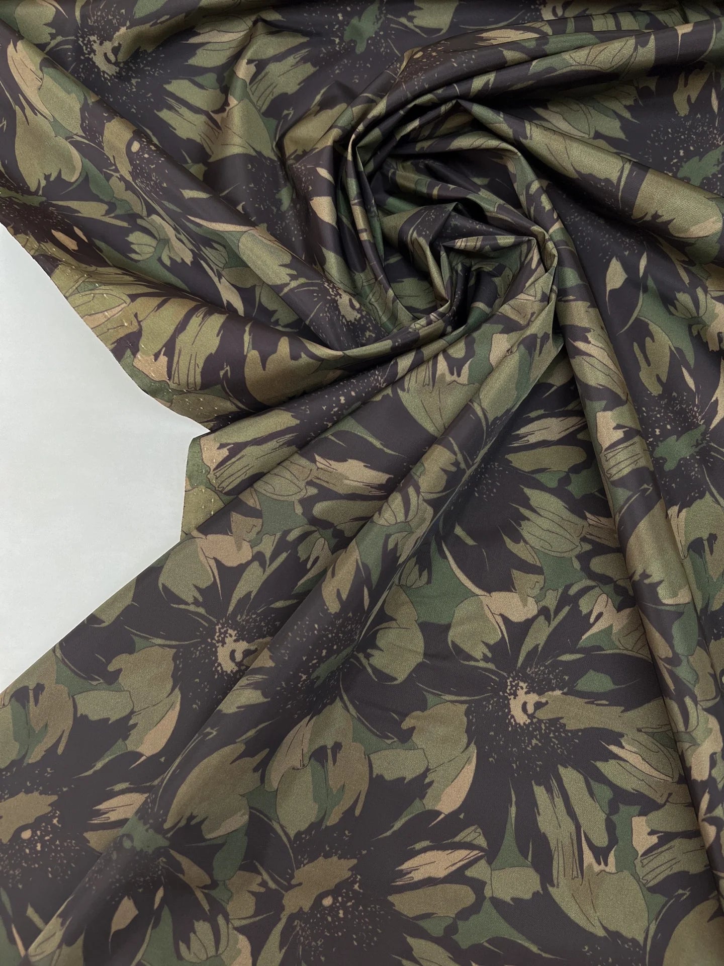 Image with Italian polyamide fabric with floral pattern | 100% polyamide | 152 cm – available at Šarlotes audumi