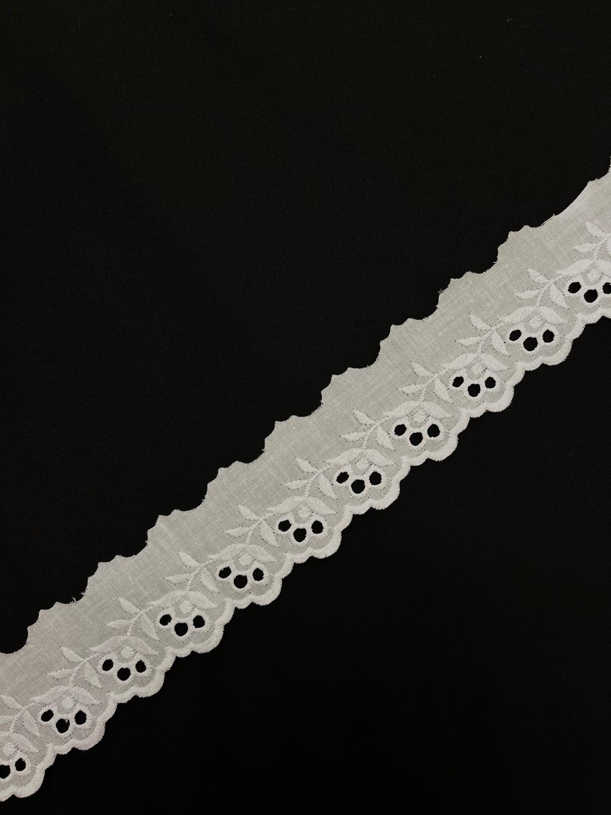 Image of embroidered cotton lace - 4.5 cm white – available at Šarlotes audumi