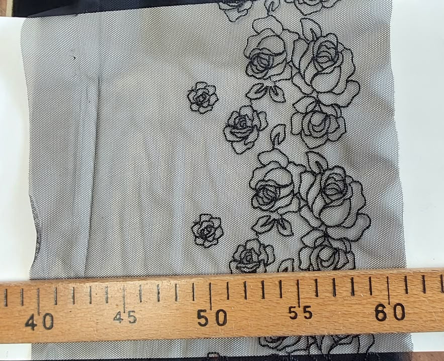Image of embroidered lace on tulle, 25 cm, deep black – available online at Šarlotes audumi