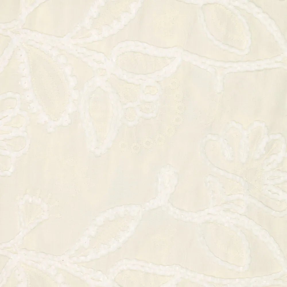 Image of embroidered cotton fabric with pattern - butter tone 145 g/m² – available at Šarlotes audumi