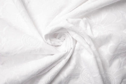 Embroidered cotton fabric - large white flowers 110 g/m²