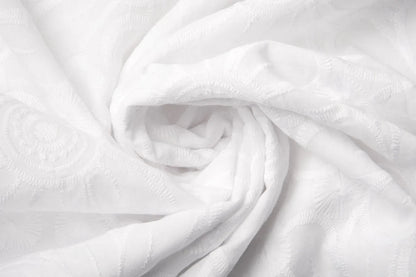 Embroidered cotton fabric - large white flowers 110 g/m²