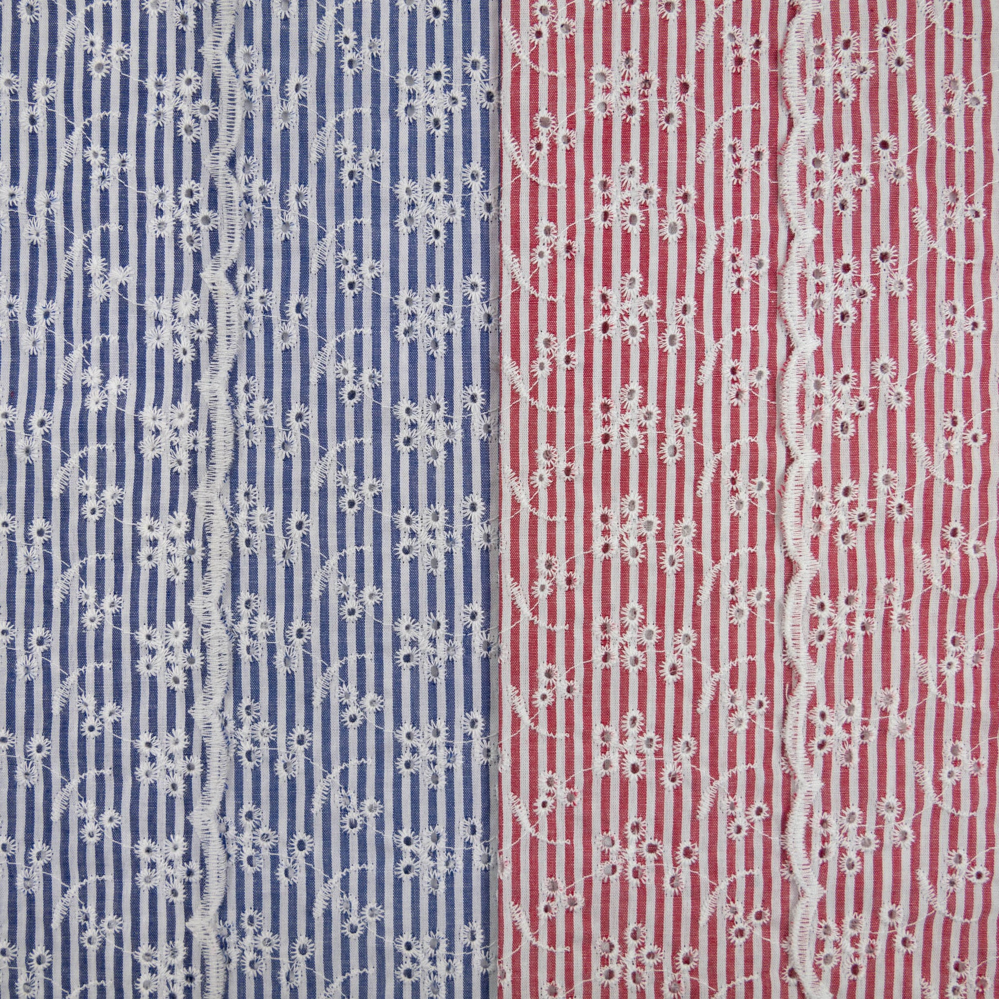 Image de tissu en coton brodé - motif floral avec lignes 120 g/m² – disponible chez Šarlotes audumi