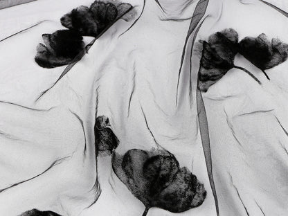 Image of embroidered tulle with ginkgo 29 g/m² – available at Šarlotes audumi