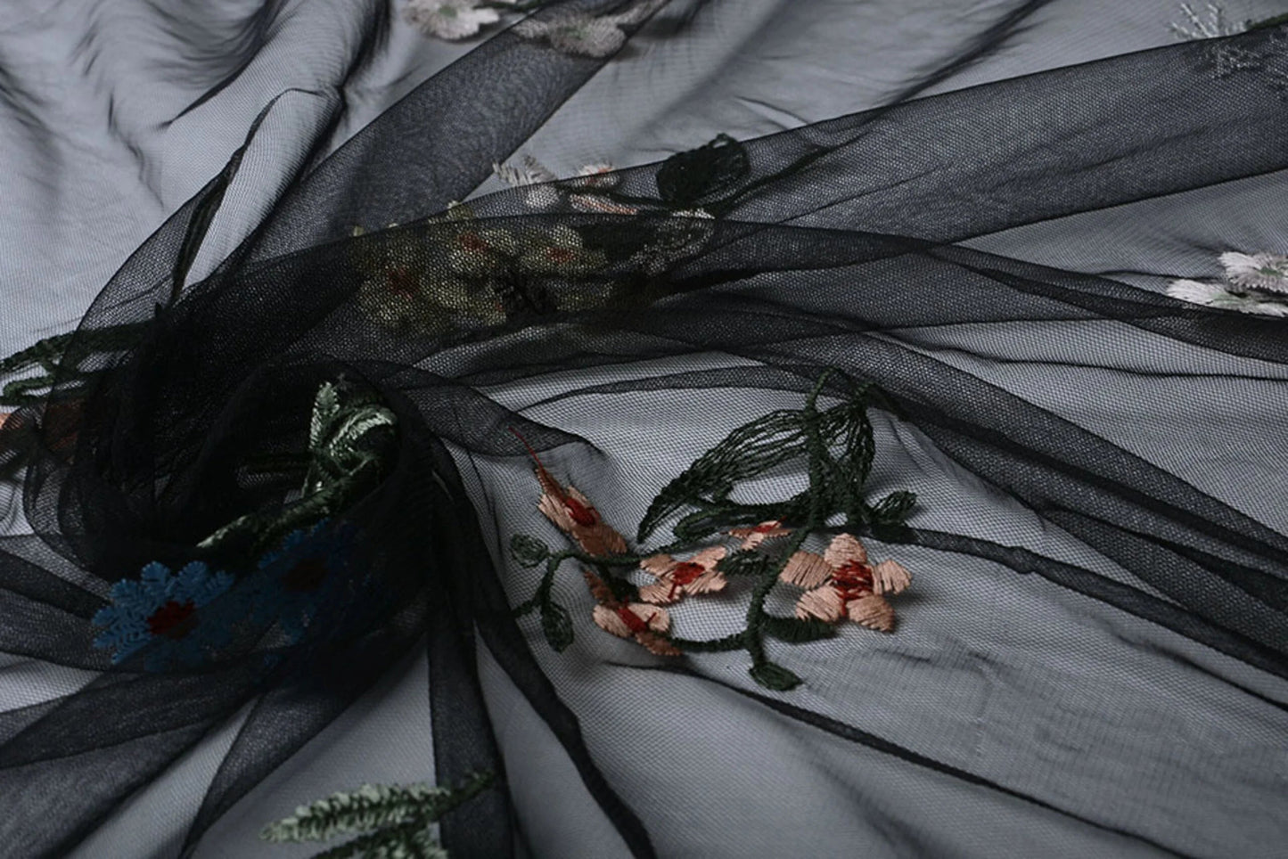 Image of embroidered tulle with flowers 100 - 150 g/m² – available at Šarlotes audumi