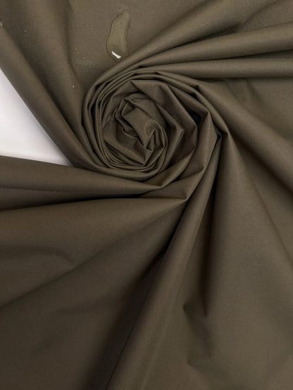 Image de tissu sergé en membrane polyamide japonais – vert | 100 % polyamide | 150 g/m² | 152 cm – disponible chez Šarlotes audumi