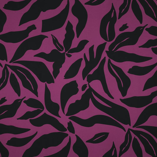 Image de tissu pour robes avec élasthanne, motif multicolore sur fond violet, 80 g/m² – disponible chez Šarlotes audumi
