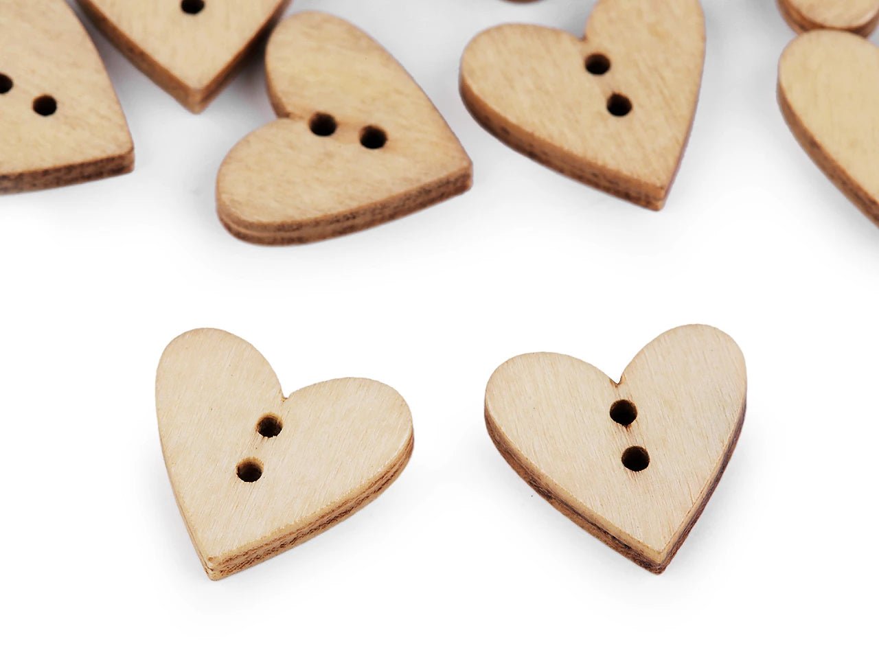 Image of wooden buttons 18 x 19 mm - heart| assorted tones – available at Šarlotes audumi