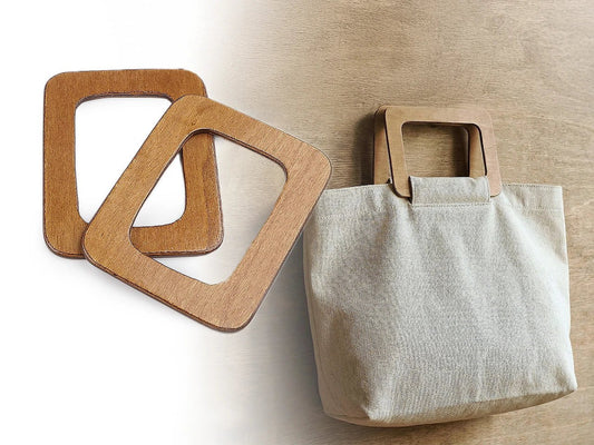 Bild mit Holzgriff für Tasche 11 × 15 cm – erhältlich bei Šarlotes audumi