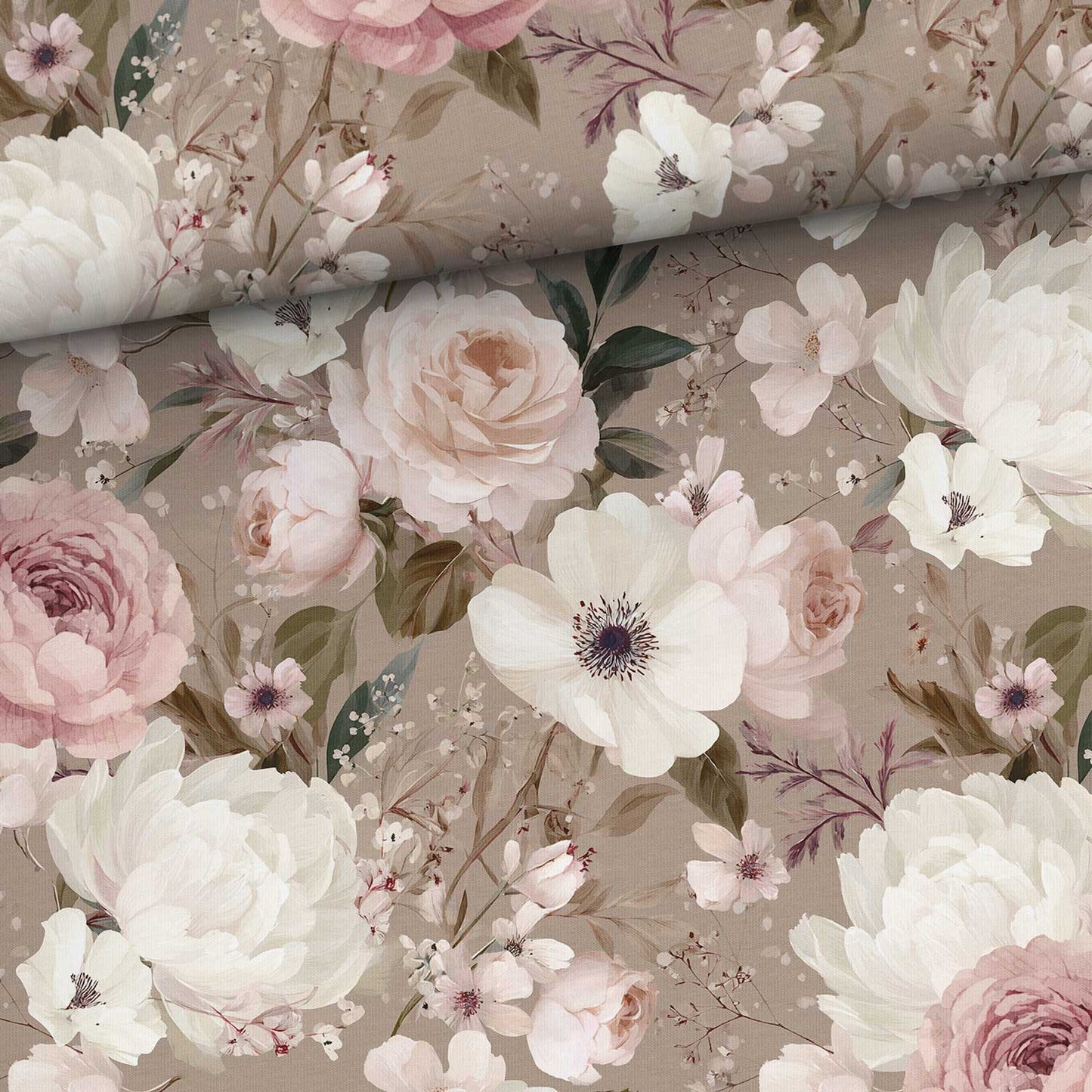 Image de tissu jersey bouclette en coton, fleurs romantiques sur fond marron – disponible en ligne chez Šarlotes audumi