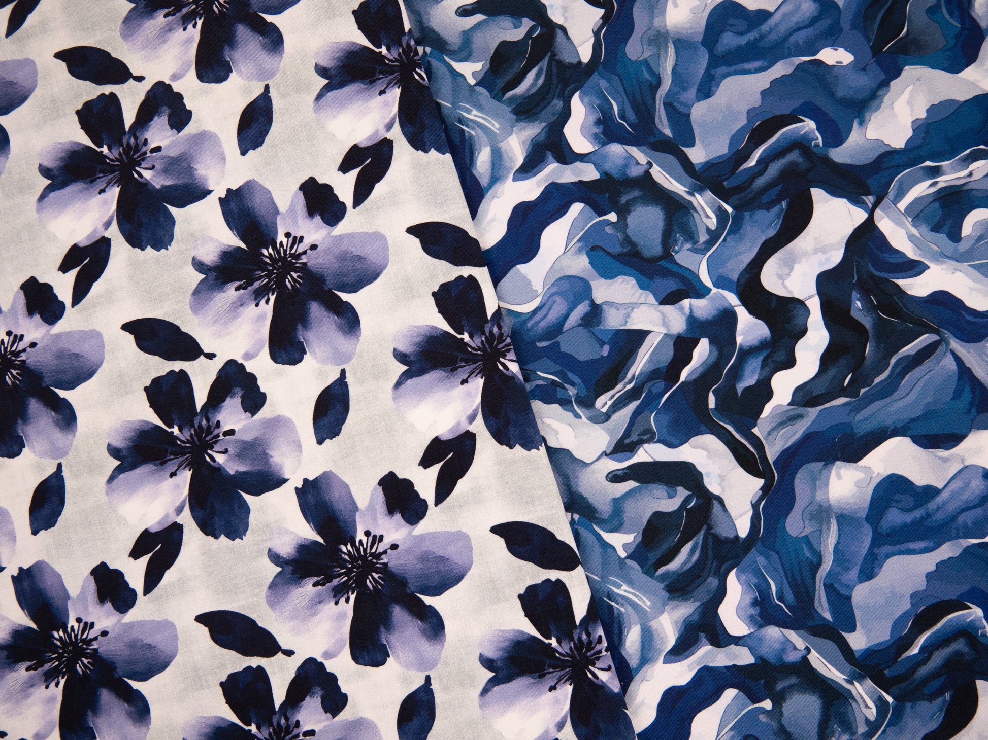 Image of cotton French terry - Blue Wave Dance 245 g/m² – available at Šarlotes audumi