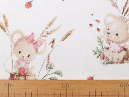 Cotton flannel with little mice and wild strawberries – 100% cotton – available online at Šarlotes audumi