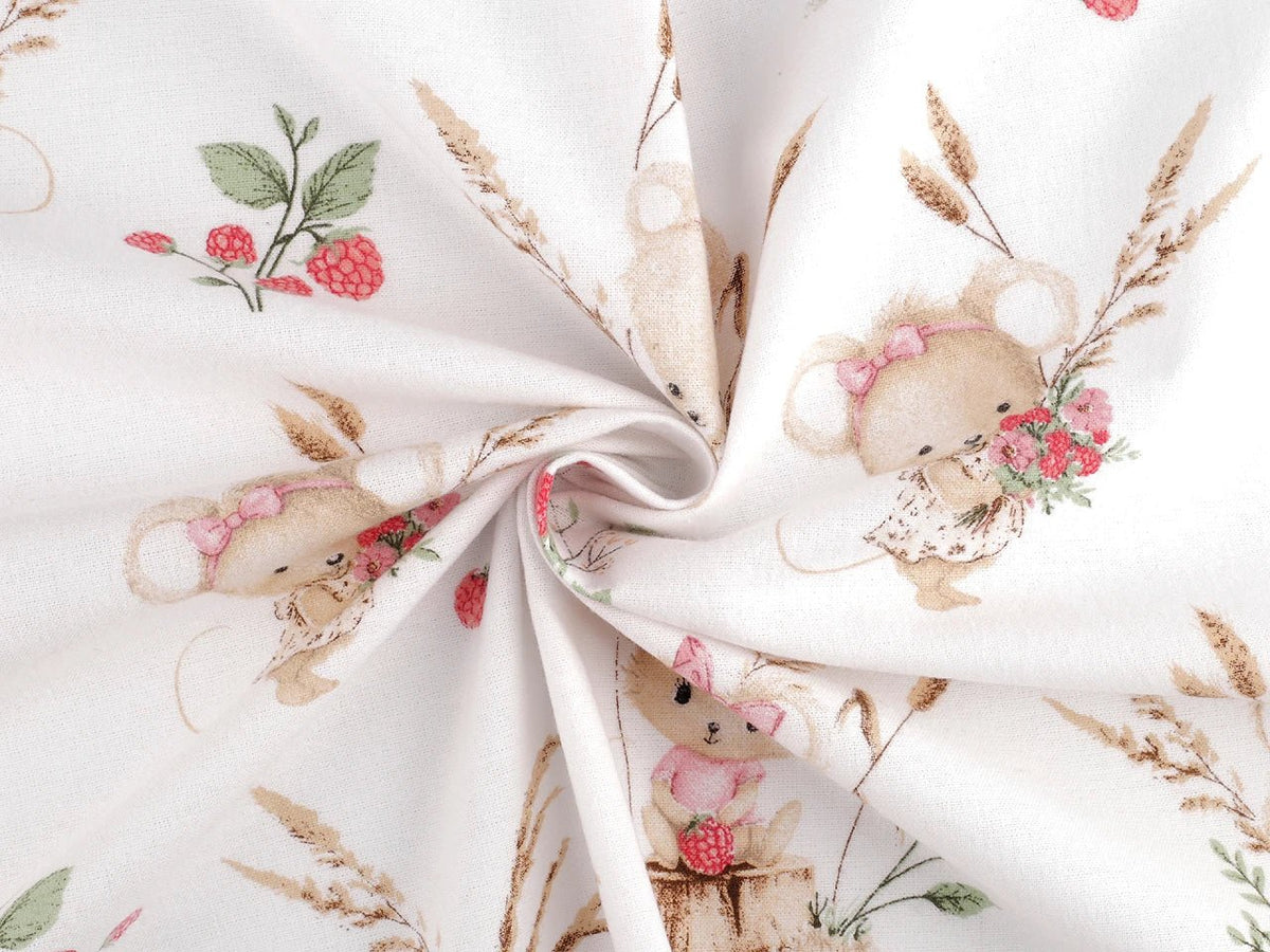Cotton flannel with little mice and wild strawberries – 100% cotton – available online at Šarlotes audumi