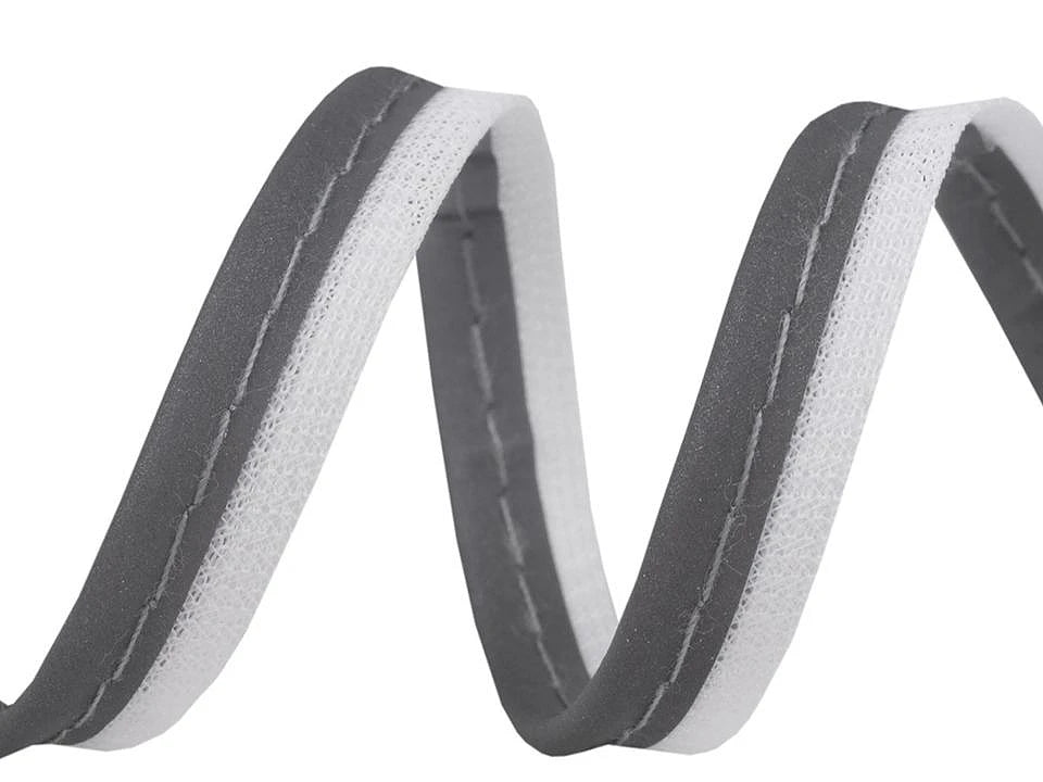 Image avec petit ruban en coton, ruban de bordure avec cordon 10 mm - réfléchissant – disponible chez Šarlotes audumi