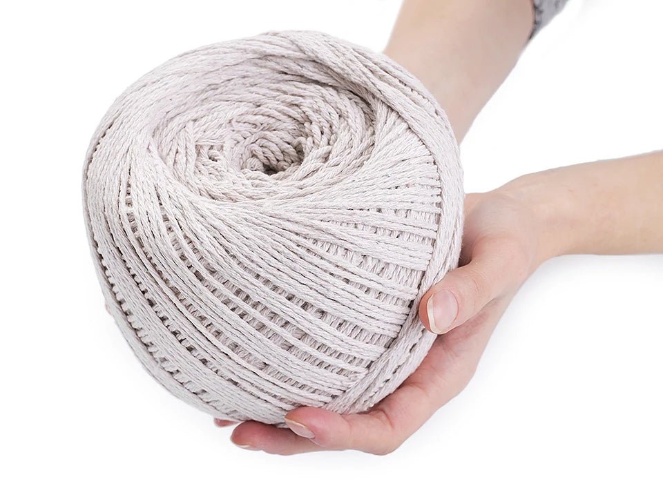 Attēls ar Kokvilnas makramē(macrame) aukla 2–2,5 mm|dažādu toņu – pieejams Šarlotes audumi