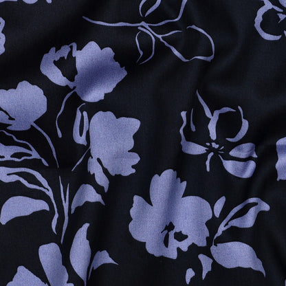 Image of cotton satin fabric with floral pattern 115 g/m² – available at Šarlotes audumi