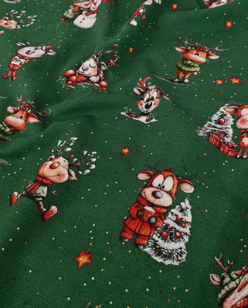 Image de jersey en coton avec des cerfs attendant Noël – disponible en ligne chez Šarlotes audumi
