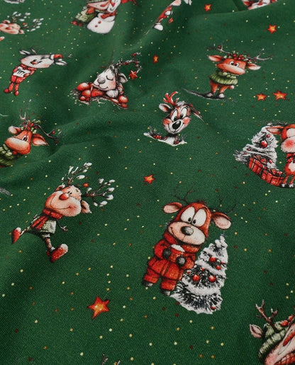 Image de jersey en coton avec des cerfs attendant Noël – disponible en ligne chez Šarlotes audumi