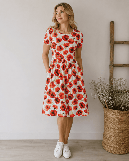 Bild mit Baumwoll-Jersey mit Mohnblumen 210 g/m² – online bei Šarlotes audumi erhältlich