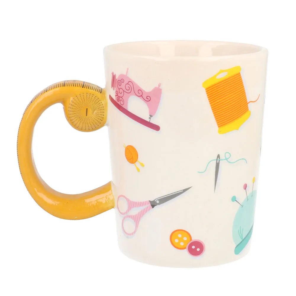 alt
Image with measuring tape handle mug 500 ml, white/orange Sew Tasty – available at Charlotte's fabrics