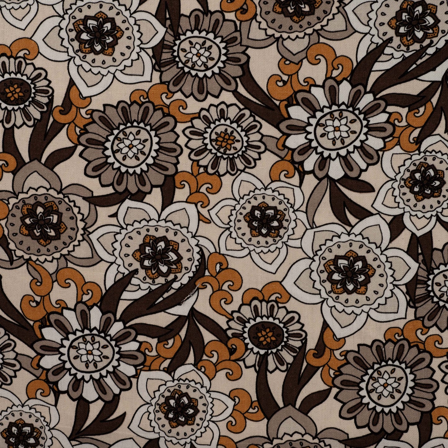 Image de lin avec viscose, motif floral vintage – disponible en ligne chez Šarlotes audumi
