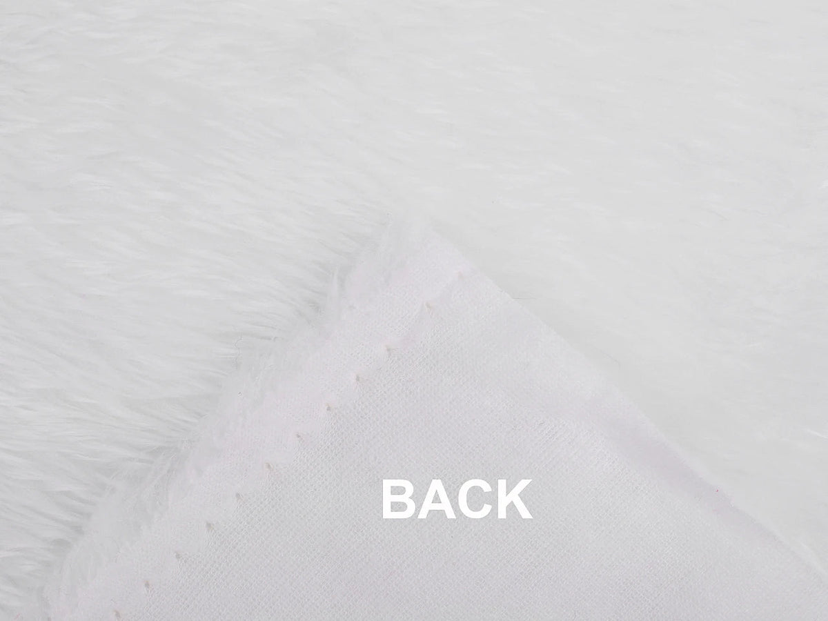Image of long-pile faux fur – white – available online at Šarlotes audumi