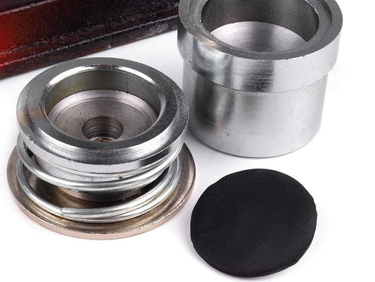 Image of self-cover metal buttons | 38 mm – available online at Šarlotes audumi