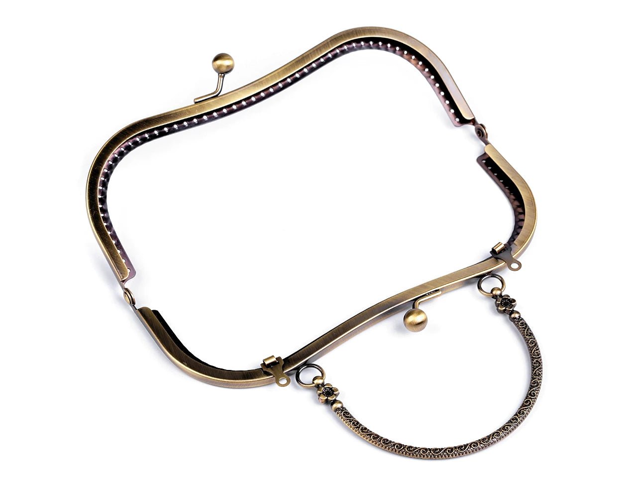 Image d’une armature de pochette en métal à coudre avec poignée 5 × 8 cm | tons variés – disponible chez Šarlotes audumi