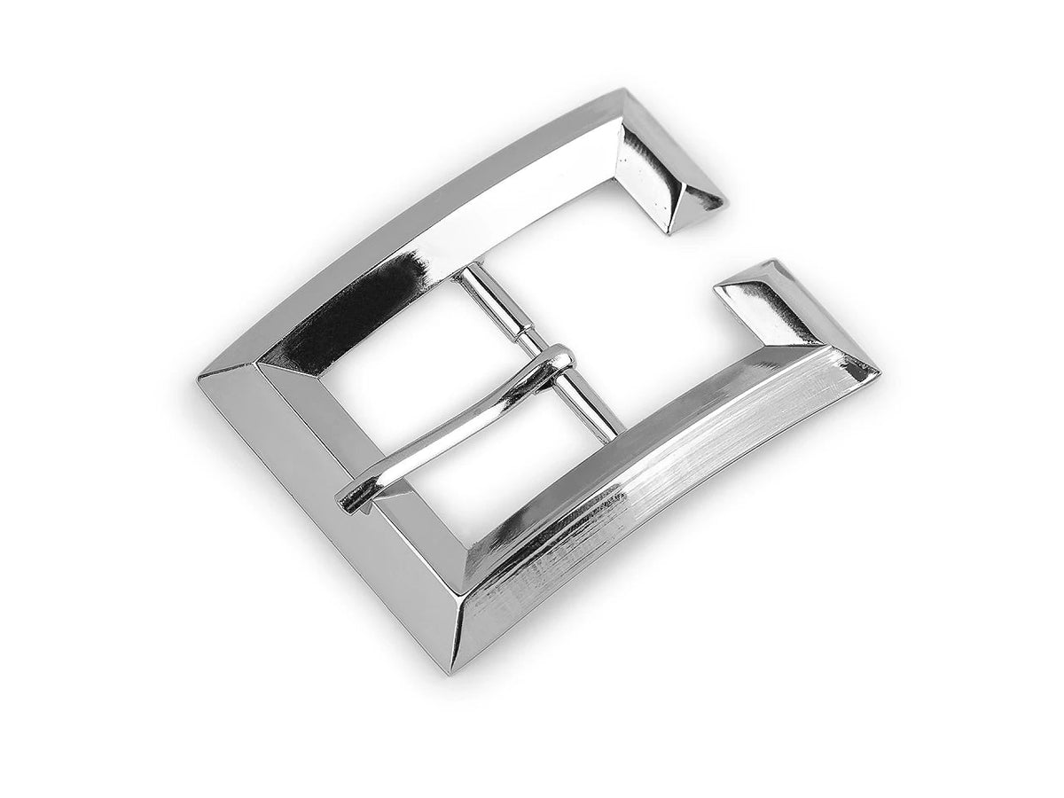 Image of a 25 mm silver metal belt buckle – available online at Šarlotes audumi
