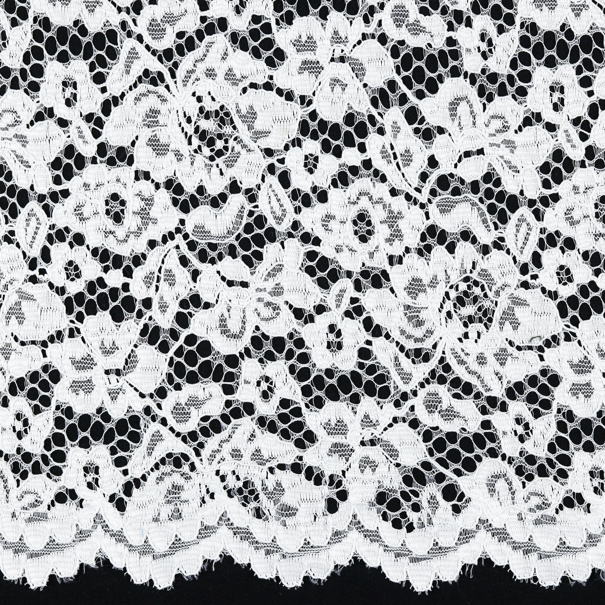 Mežģīņu audums - balts 130 g/m²