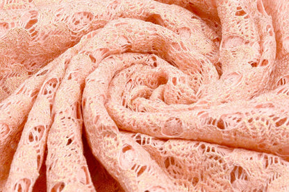 alt
Lace fabric - peach pink with gold accents 170 g/m²