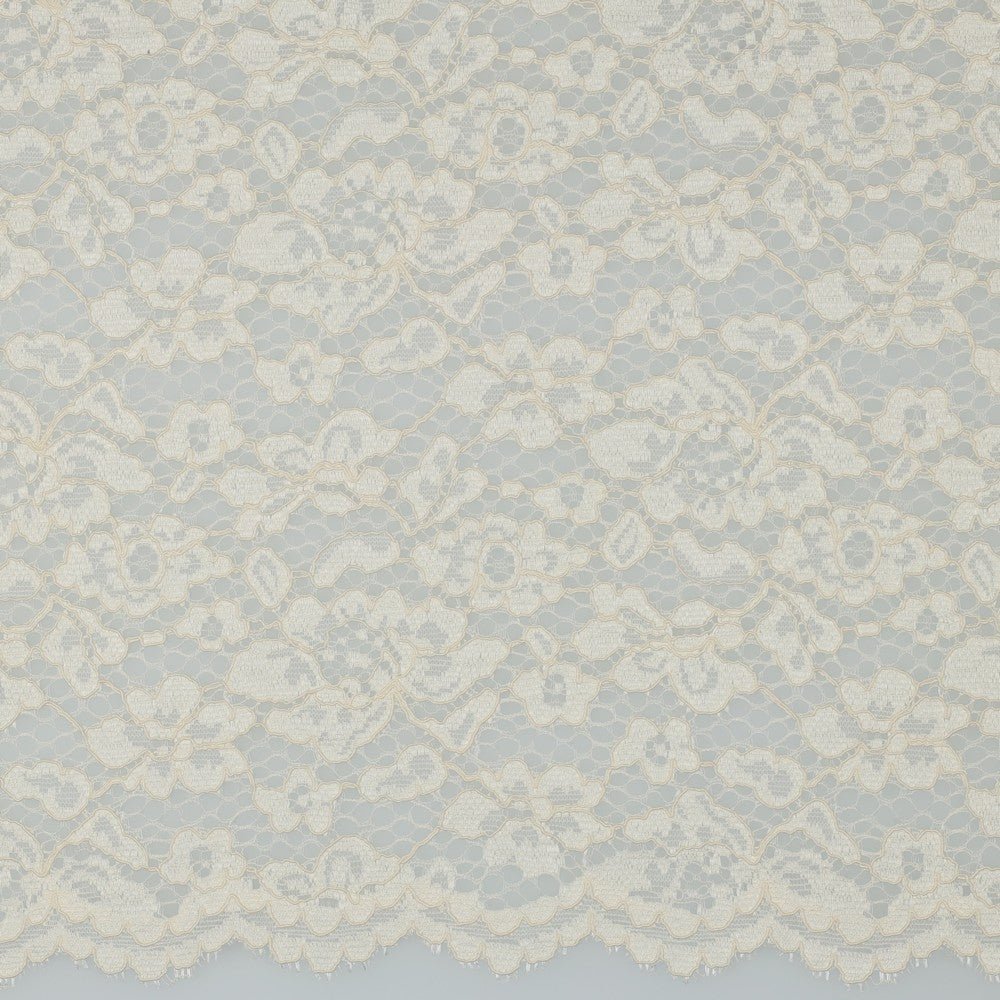 Image de tissu en dentelle - blanc laiteux 130 g/m² – disponible chez Šarlotes audumi