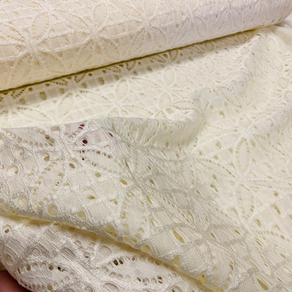 lace fabric - milky white 150 g/m²