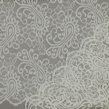 Image of lace fabric - warm white 130 g/m² – available at Šarlotes audumi