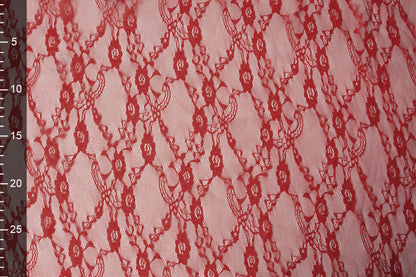 Image avec tissu en dentelle fin - rouge 50 g/m² – disponible chez Šarlotes audumi