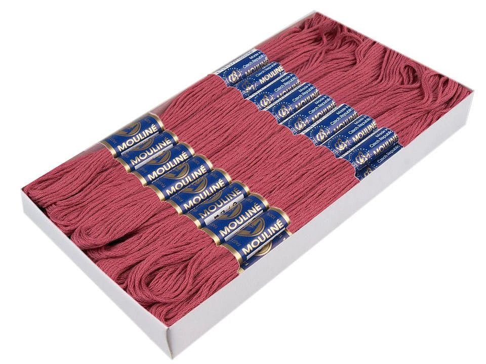Image of Mouliné thread in old rose, 8 m #7342 – available online at Šarlotes audumi