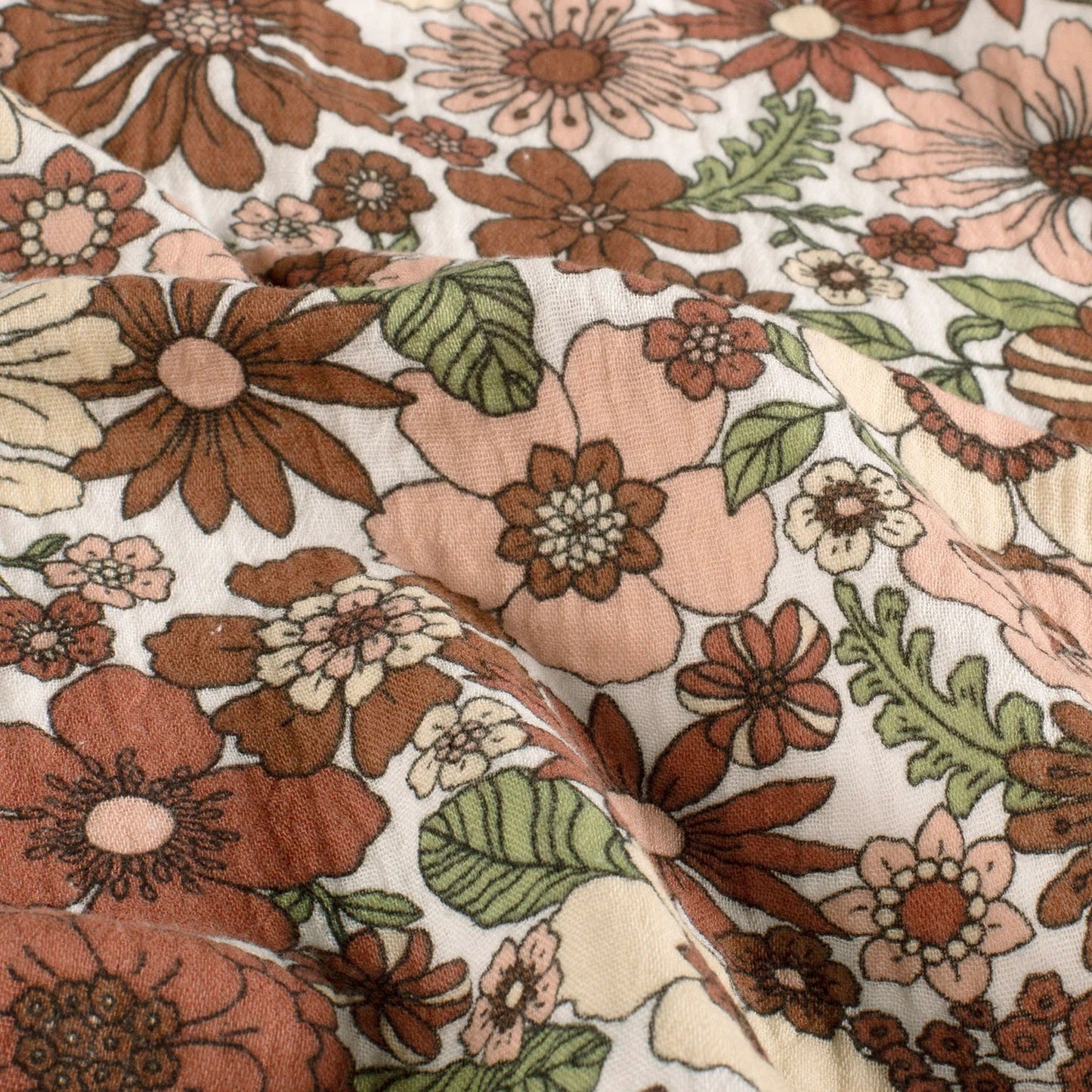 Mousseline à fleurs de tailles variées 120 g/m² – disponible chez Šarlotes audumi