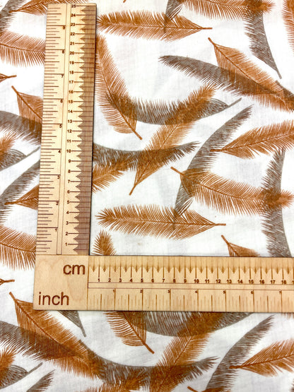alt
Image with Muslin - orange and grey feathers 140 g/m² – available at Charlotte's Fabrics