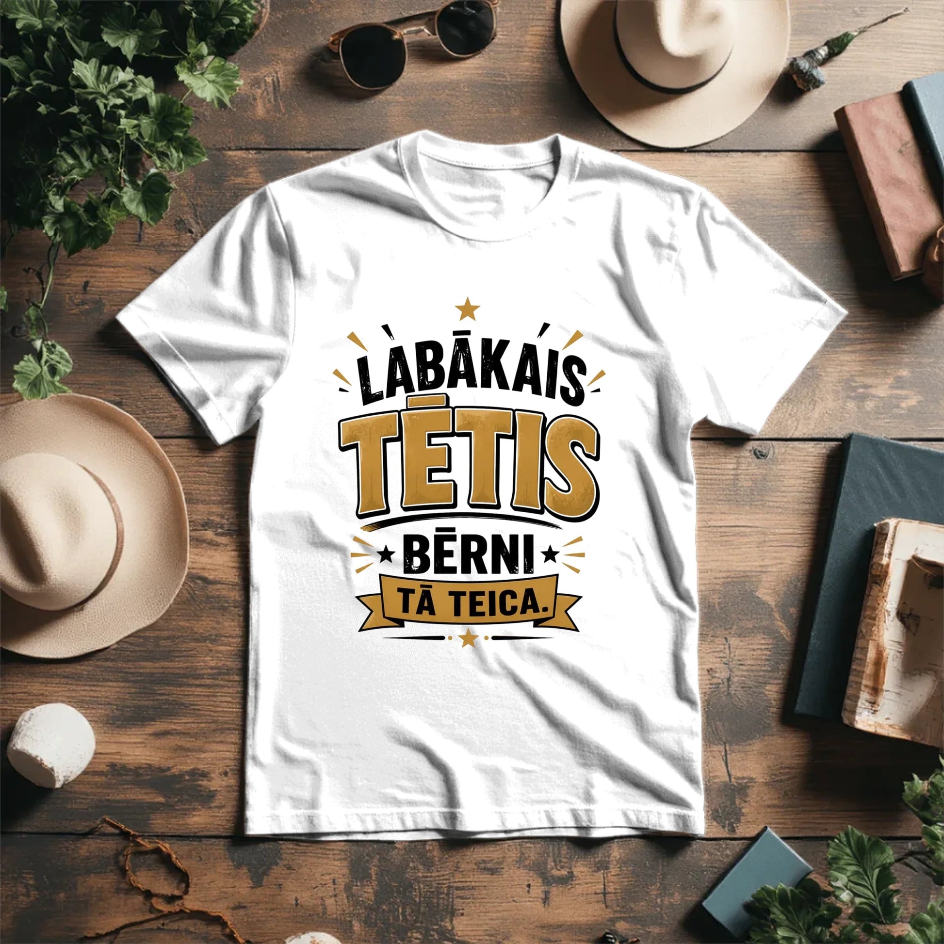 Image de T-shirt en coton bio "Meilleur papa – c’est ce qu’ont dit les enfants !" – disponible en ligne chez Šarlotes audumi