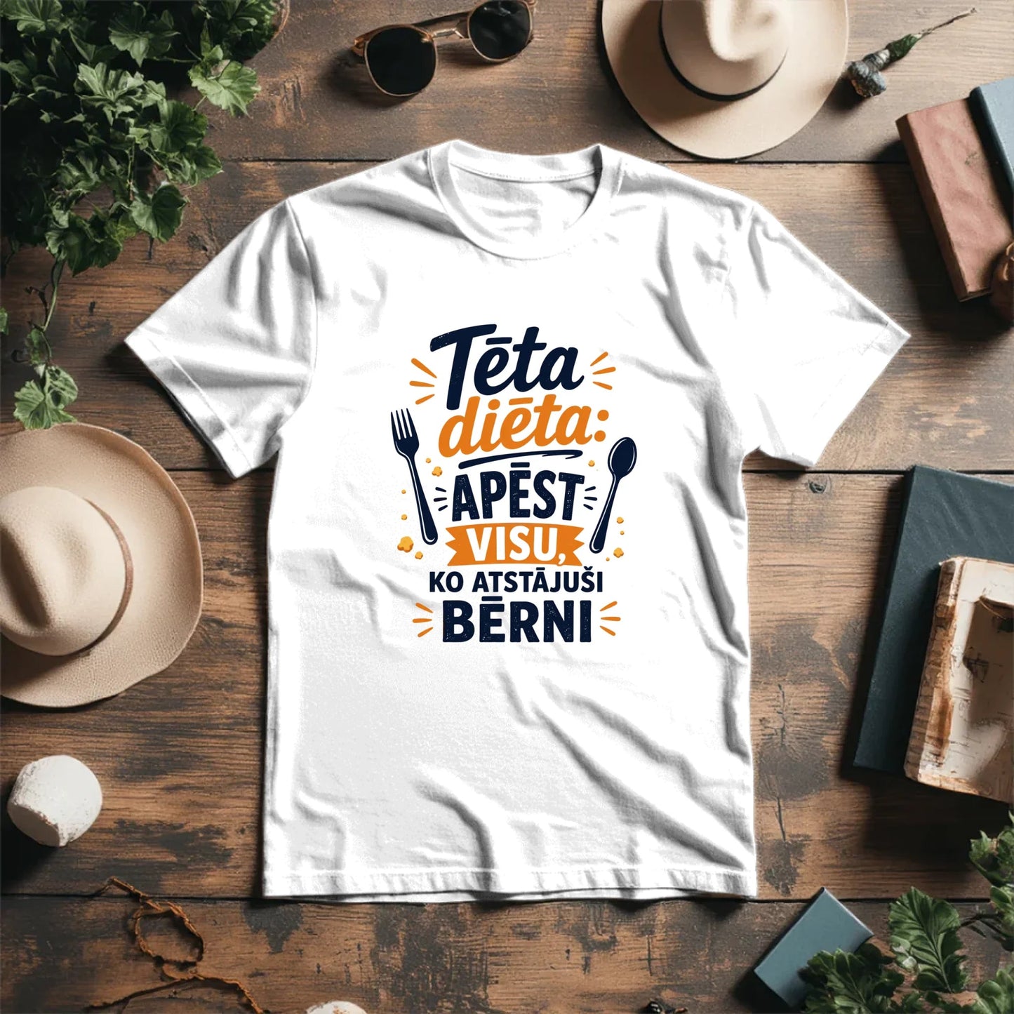 Image du T-shirt en coton biologique « Tête à diète » – disponible en ligne chez Šarlotes audumi