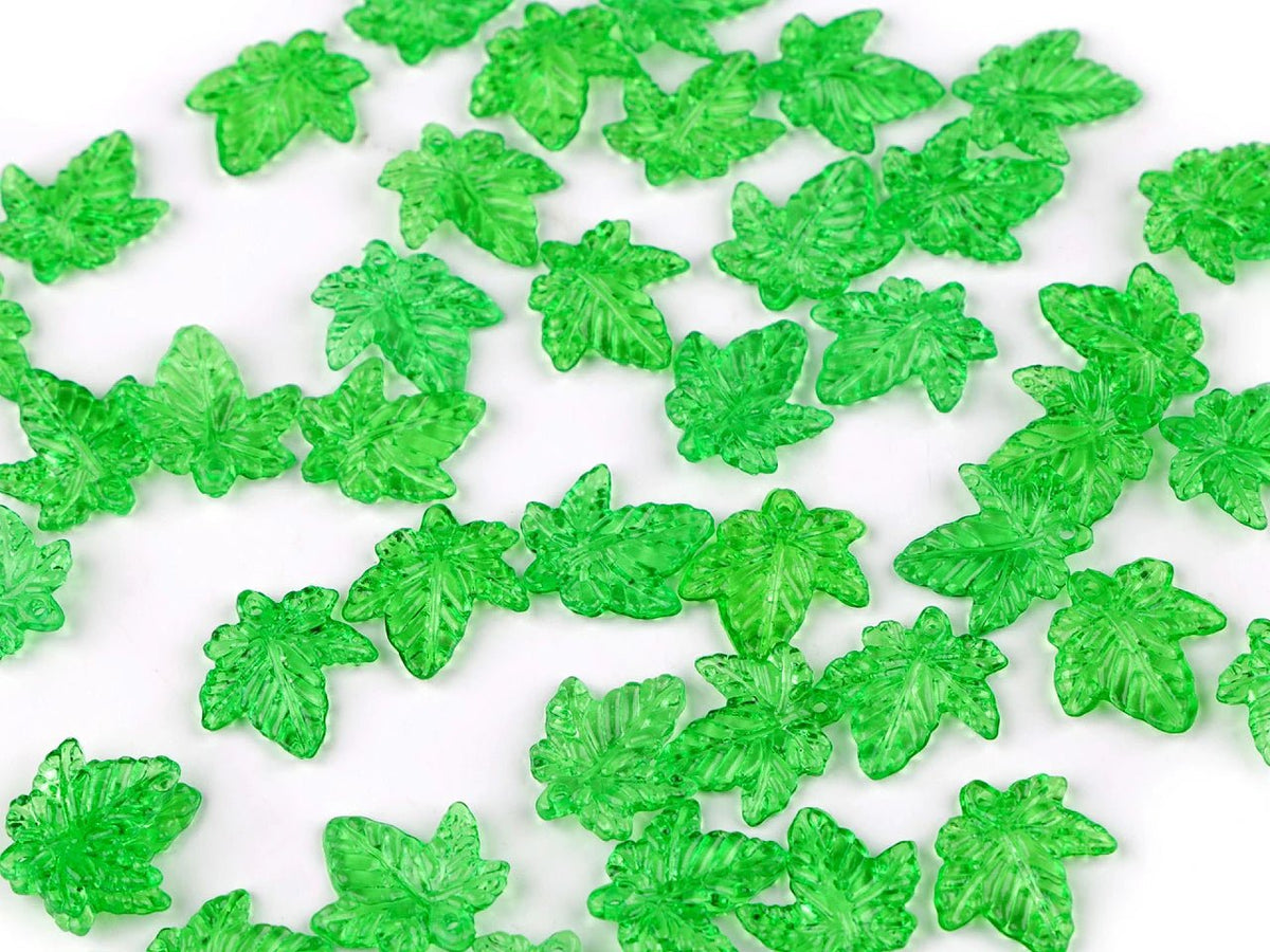 Attēls ar Plastmasas lapiņu pērlītes – dažādu formu un izmēru MIX – pieejams internetā Šarlotes audumi