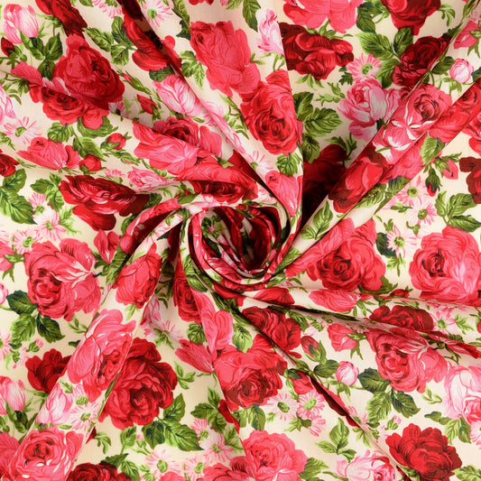 Image en tissu 100 % coton Premium - roses, disponible en ligne chez Šarlotes audumi