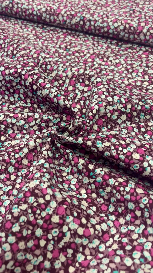 Premium 100% cotton fabric - fine small flowers on a burgundy background 115 g/m²