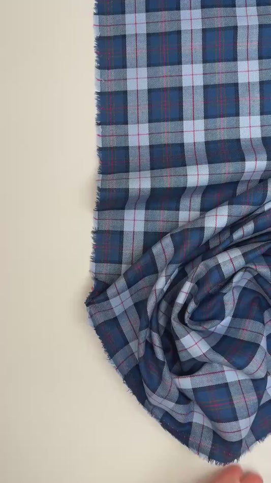 Itālijas 100% kokvilnas audums zils rūtiņu raksts 150 g/m2