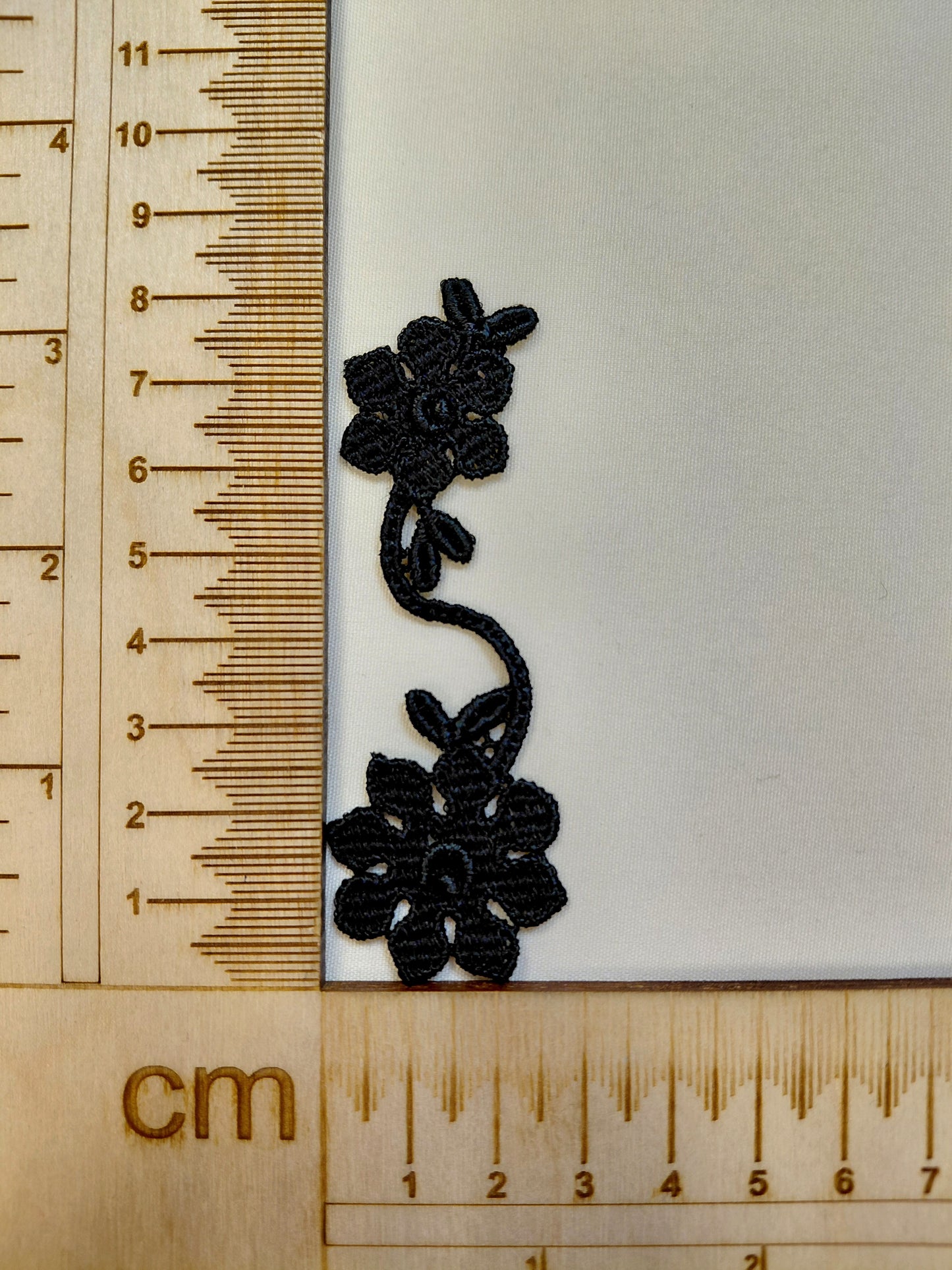 Ielāps/uzšuve  8,5 x 3 cm